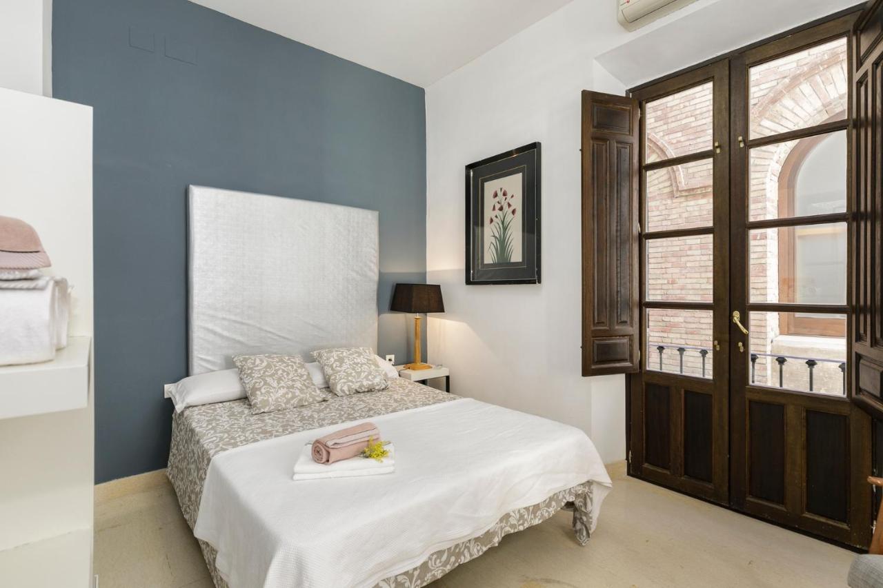 Apartamento Alcaiceria Granada Apartment ภายนอก รูปภาพ