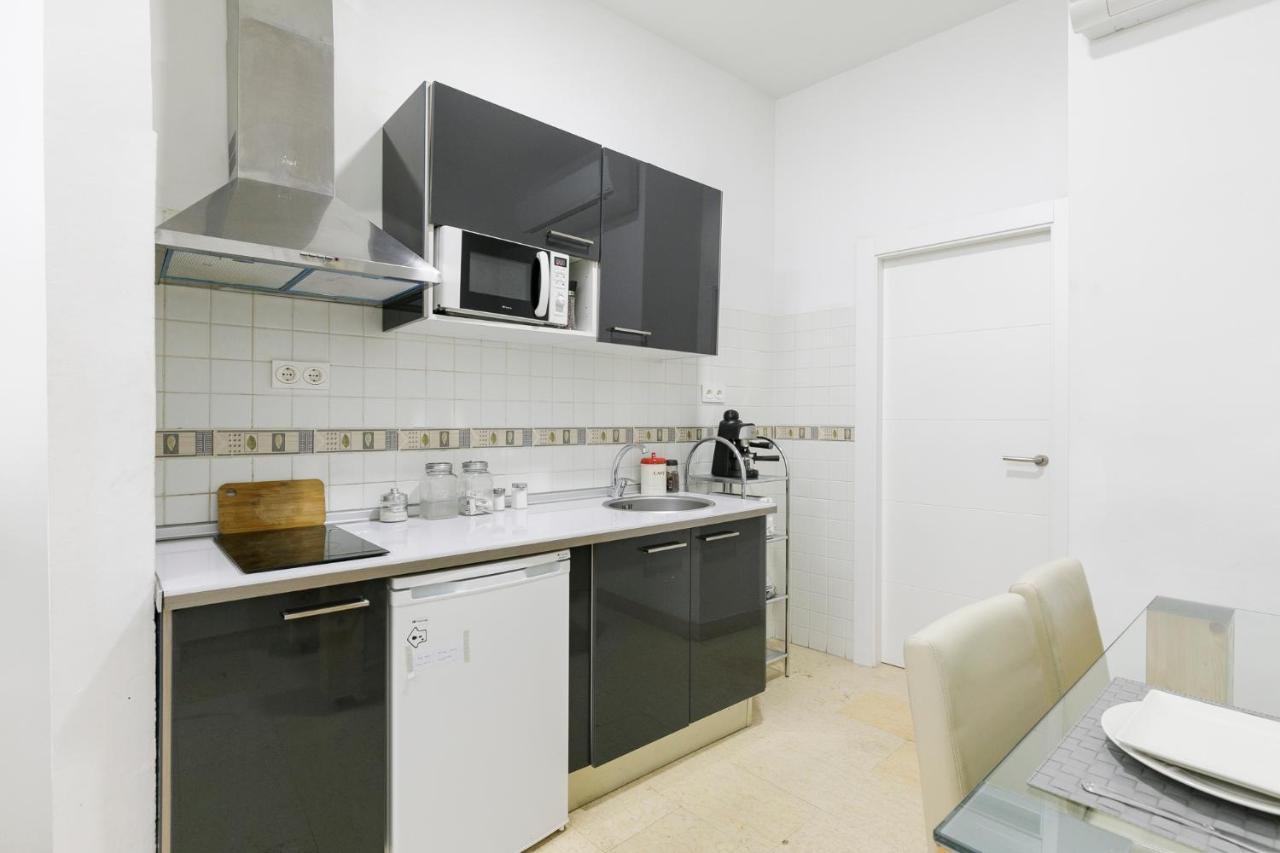 Apartamento Alcaiceria Granada Apartment ภายนอก รูปภาพ